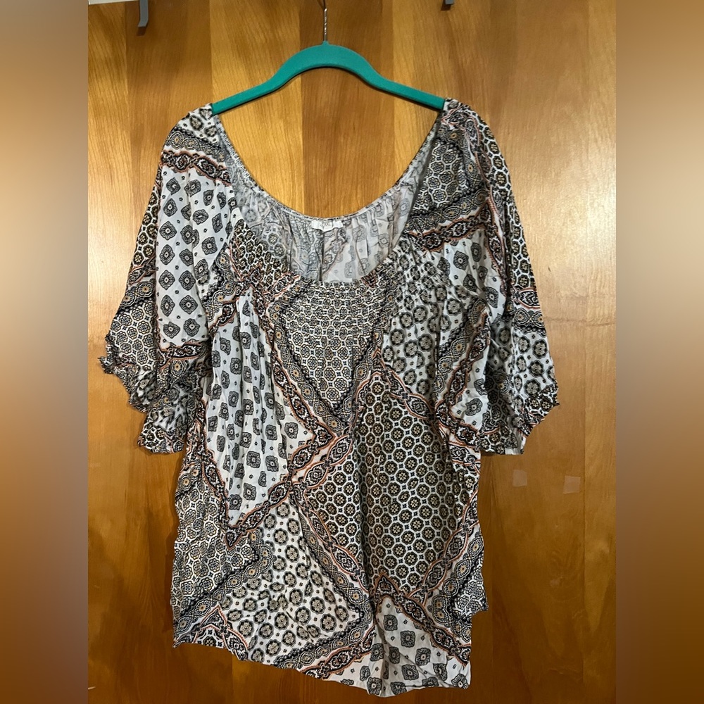 Maurice’s Top. Size XXL.